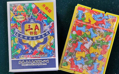 隆德扑克批发采购指南与产品质量识别要点解析